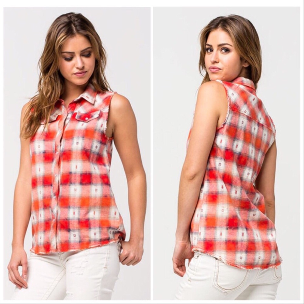 White Crow Sleeveless Flannel Dylan Top